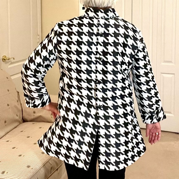 NEW ala Bala Houndstooth Pleated Shacket – Statement Button-Down Blazer (XL) - Picture 4 of 17